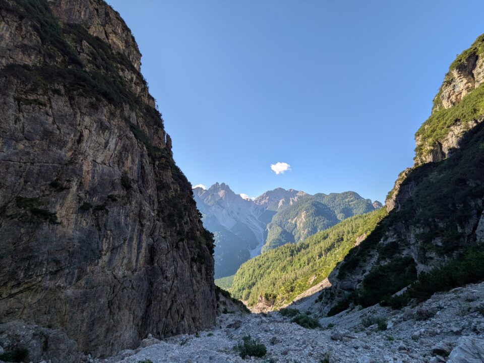 verso la val cimoliana e sciol de mont