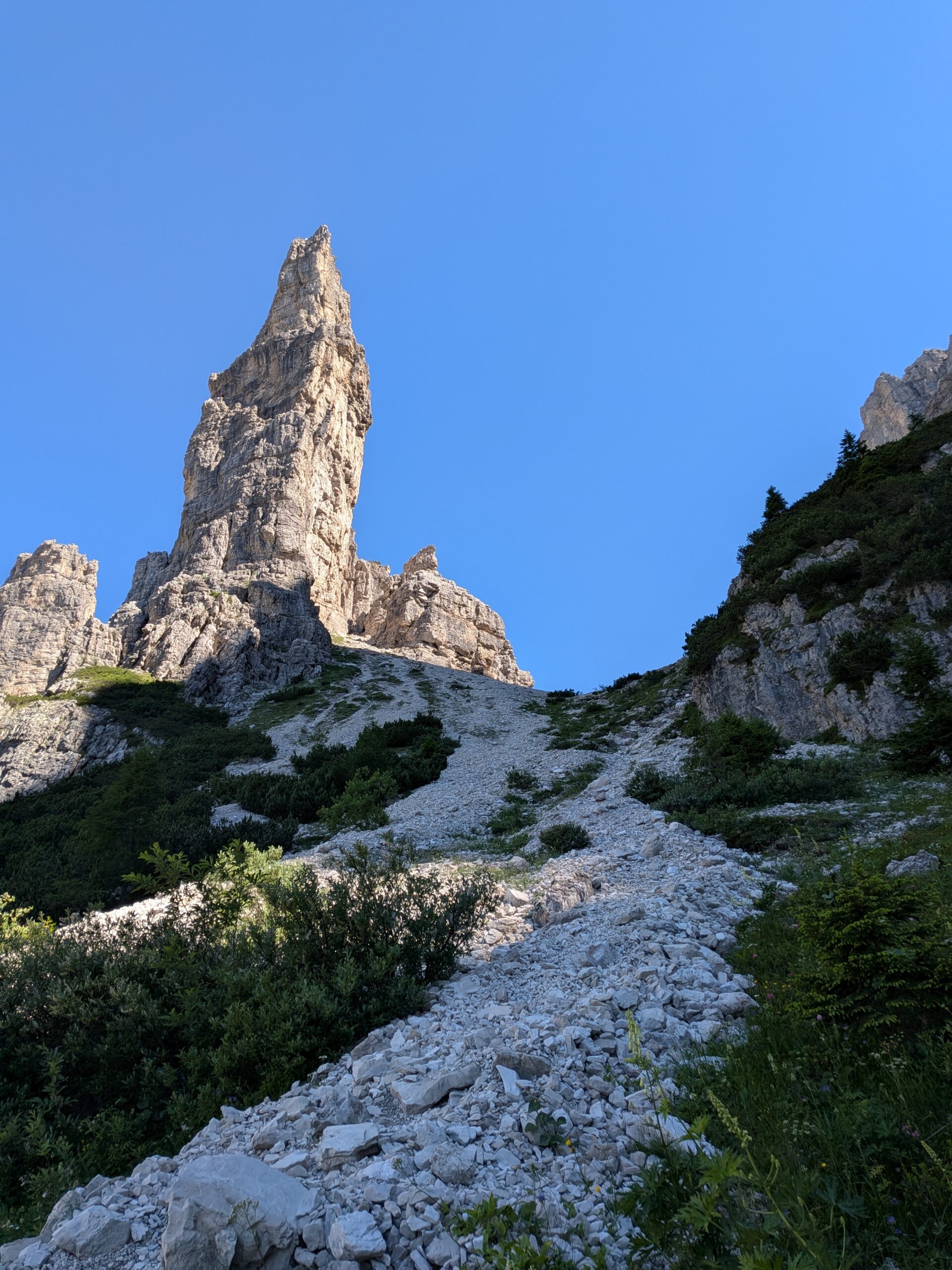 tratto finale verso il campanile di val montanaia